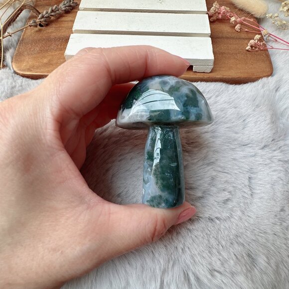 Moss Agate Mushroom Carving - Picture 2 of 8